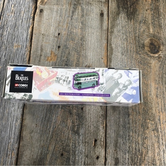 Corgi Diecast AEC Routemaster Bus Liverpool The Beatles - Picture 5 of 6